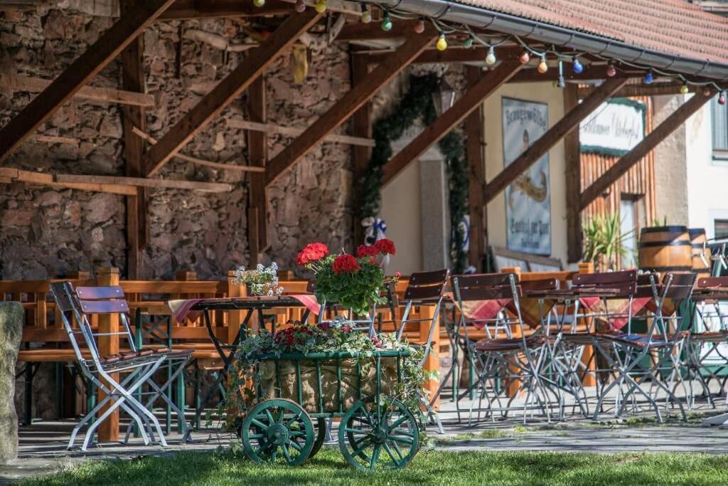 Brauereigasthof Zur Post Eschlkam Exterior photo